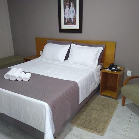 Presidente Hotel Passos Esterno foto