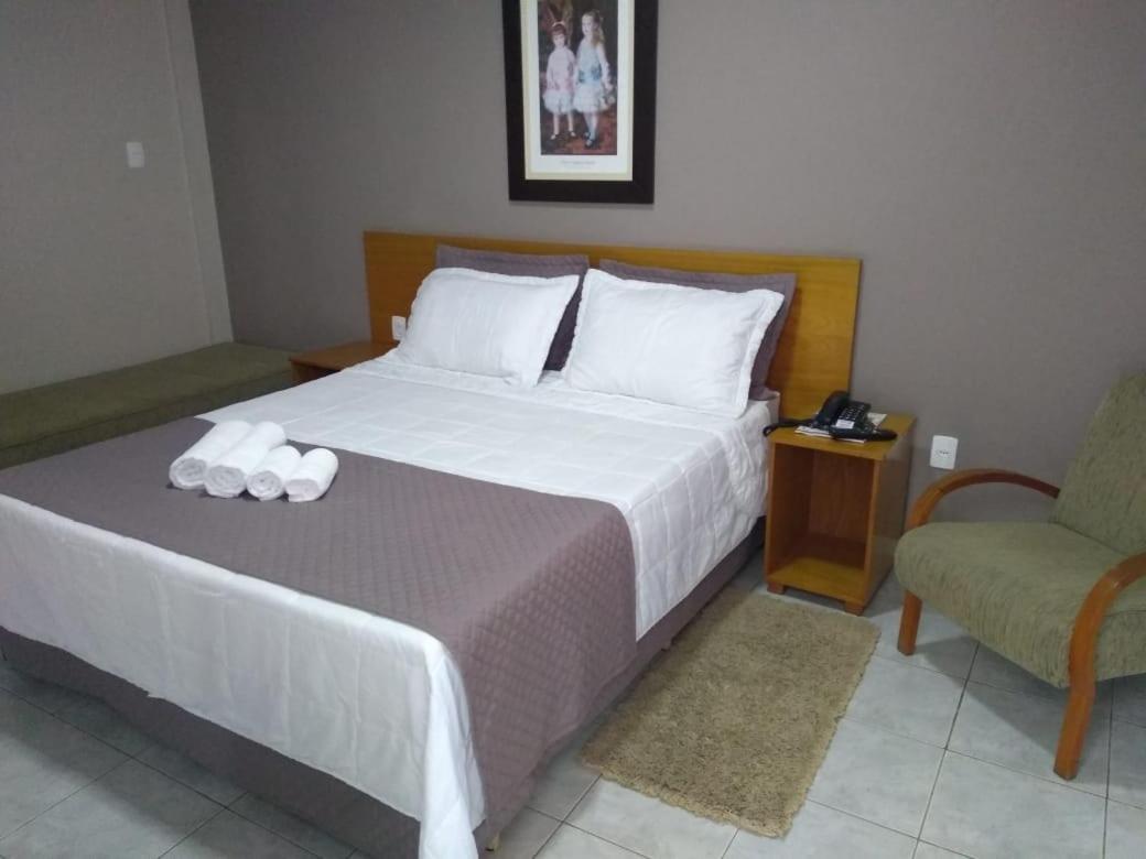 Presidente Hotel Passos Esterno foto