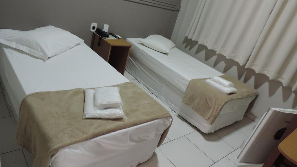 Presidente Hotel Passos Esterno foto