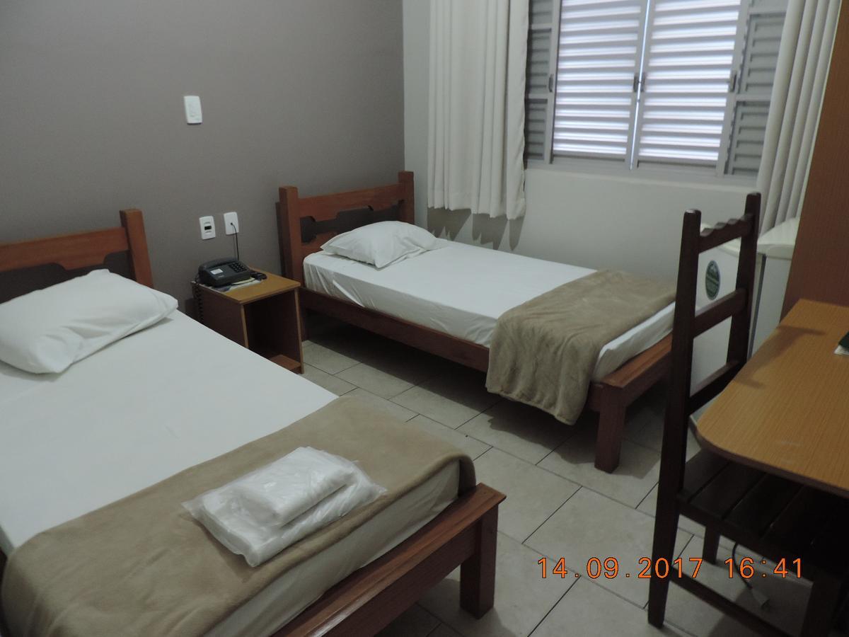Presidente Hotel Passos Esterno foto