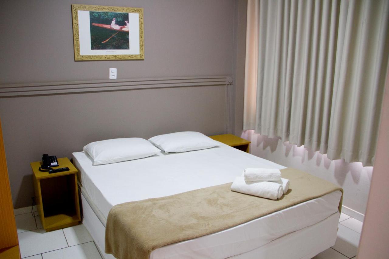 Presidente Hotel Passos Esterno foto